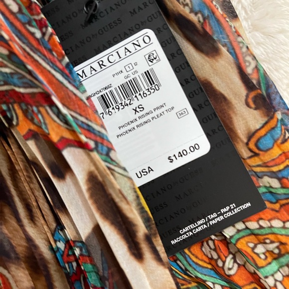 Guess Top - Picture 2 of 2